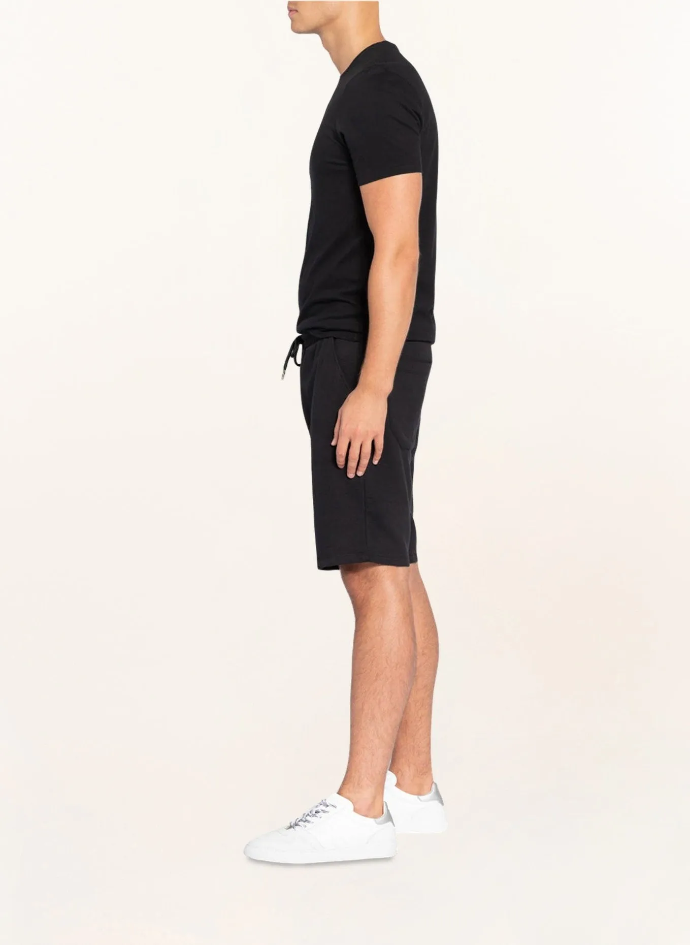 Juvia sports shorts, black